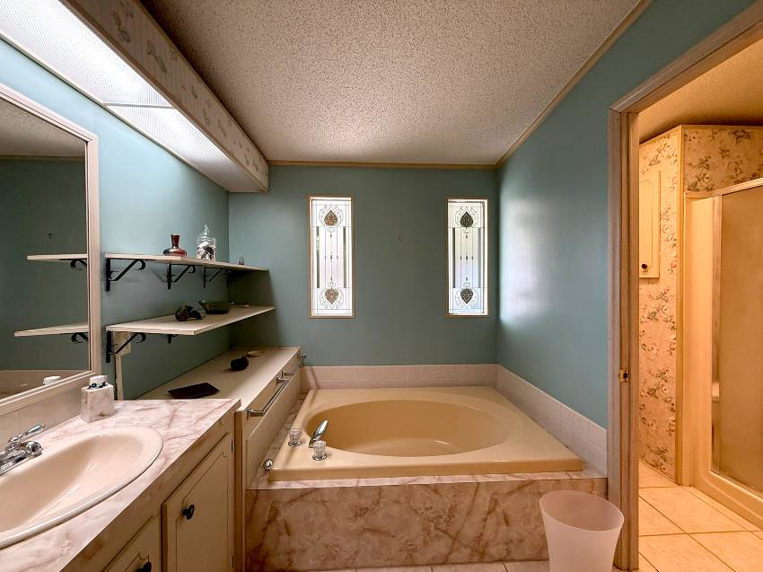 4115 Long Lake Way a Ellenton, FL Mobile or Manufactured Home for Sale